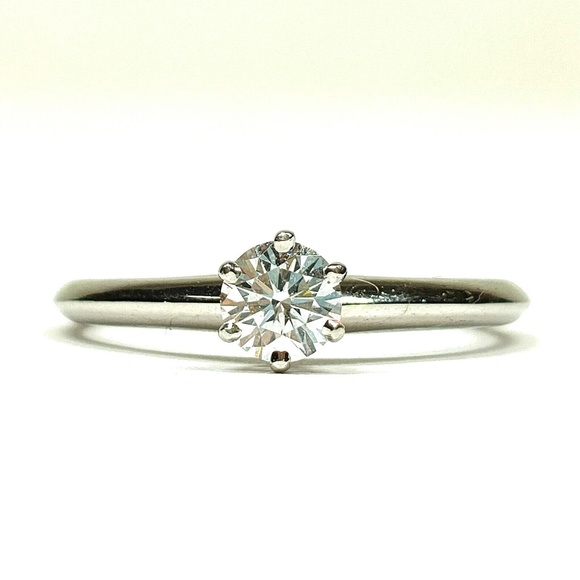 Tiffany and Co. Ring Solitaire Diamond 0.32ct Platinum 3711823 - Picture 1 of 7